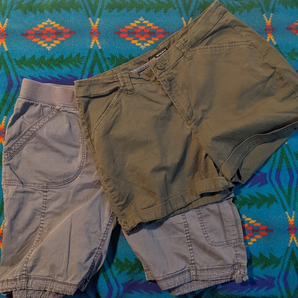 🌼3/$36 2 Pair Of Shorts